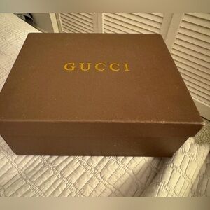 Authentic Gucci Brown Shoe Box with Gold Logo GUC Luxury Designer